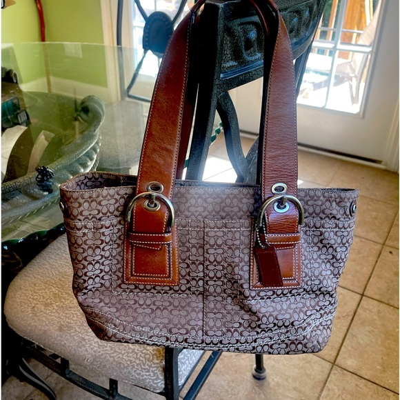 Coach Purse - Picture 1 of 2